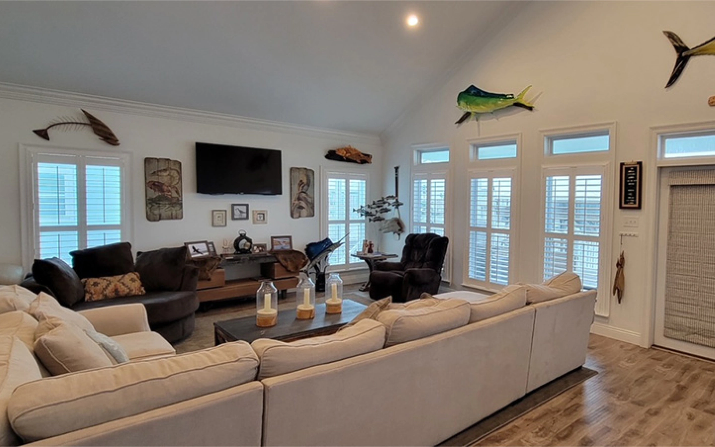 interior living room of house lafayette la